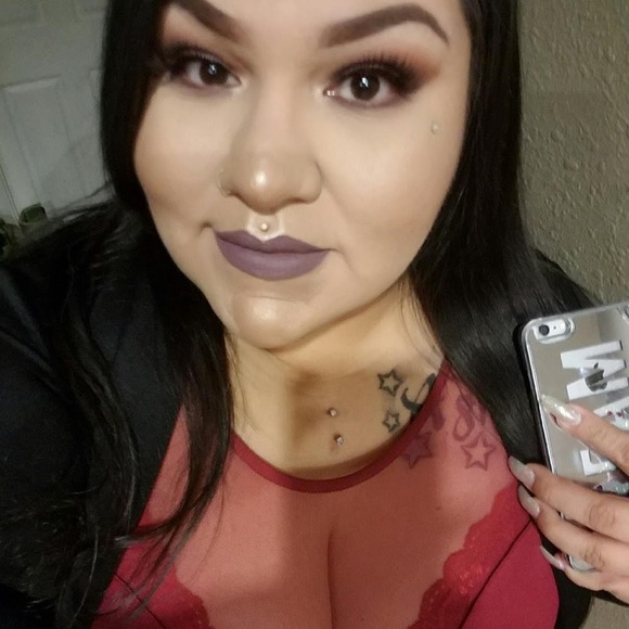 Meet your Posher, Rocio - Picture 1 of 1